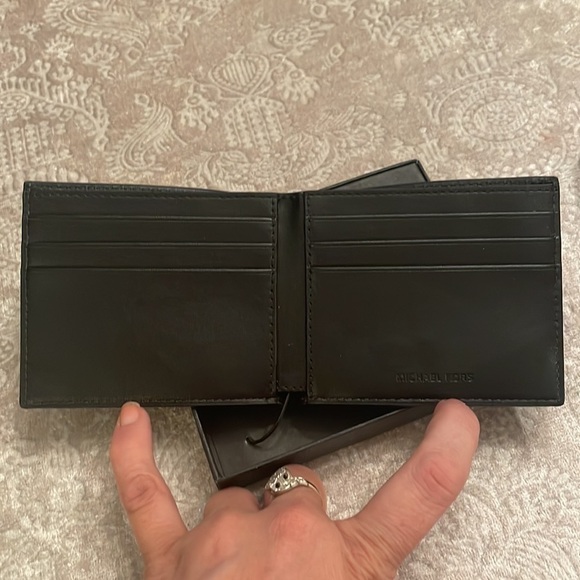 Brand New Michael Kors Admiral Blue Logo Slim Billfold Jet Set Men's Wallet - Picture 5 of 16